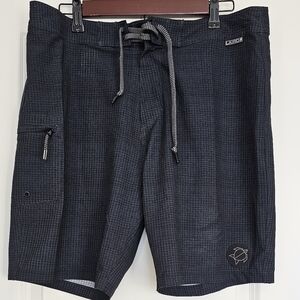 LAIRD Men’s Board Shorts Size 32 Gray Plaid Performance Surf Swim Shorts